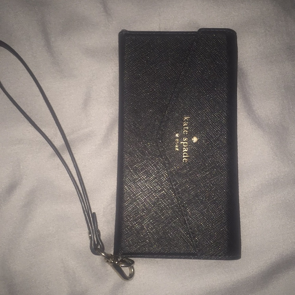 Kate spade cedar street wristlet